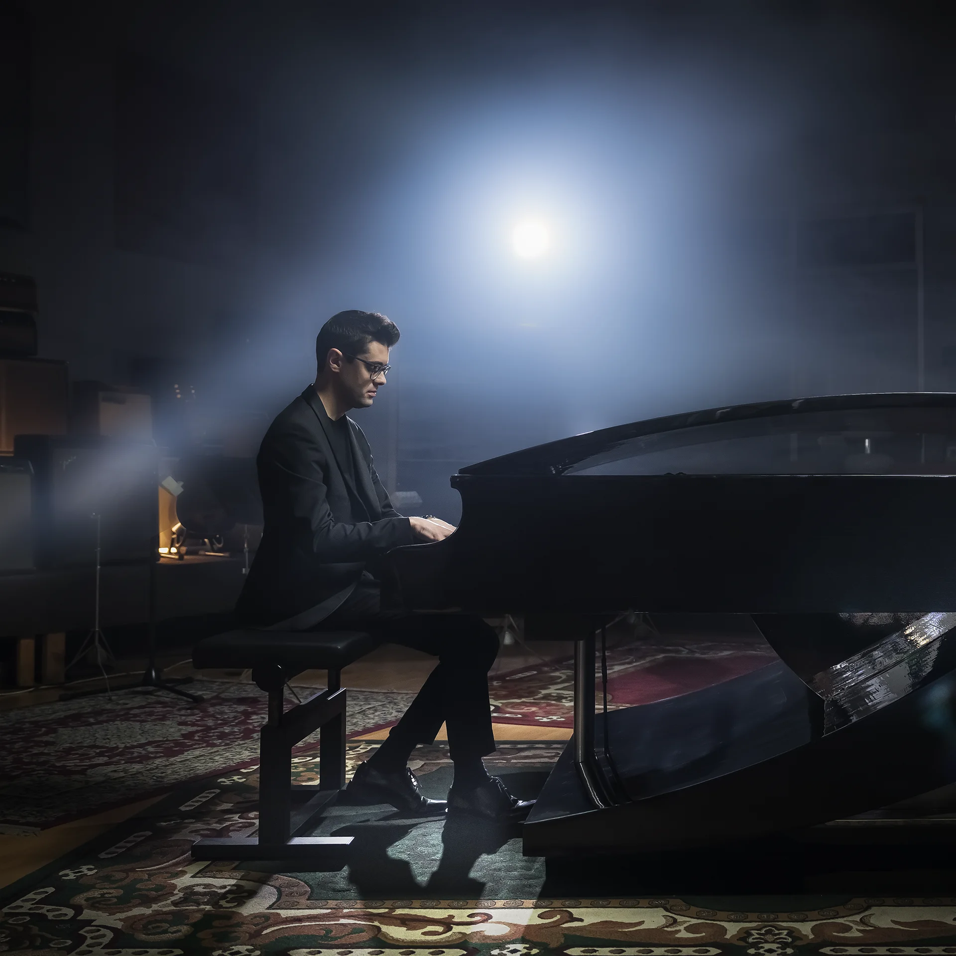 Alessandro Martire playing his Waves piano